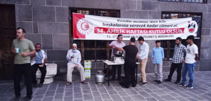 Diyarbakır Ulu Camii’nde ‘Ahi Çorbası’ İkramı