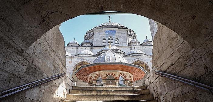 Sokullu Mehmet Paşa Camisi’nde ‘Cennetten’ Gelen Parçalar Korunuyor