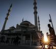 “Kâmet Getirildiği Zaman Namaza Koşarak Değil, Ağırbaşlı Bir Şekilde Yürüyerek Geliniz” Hadisi