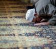 Secdede Burnun Yere Değmesinin Hükmü Nedir? Burun Yere Değmeden Kılınan Namaz Geçerli midir?