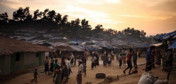 Arakanlı Müslümanlar, Myanmar'da Askeri Yönetimle Budist Arakan Ordusu Arasında Kalıyor