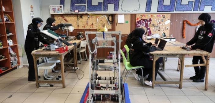 İmam Hatipli Gençler Amerika'daki Robot Yarışmasında Türkiye'yi Temsil Edecek