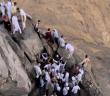 Hacı Adayları Hira Mağarası'nı Ziyaret Ediyor
