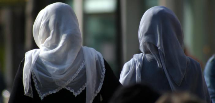 Fransa'da İslamofobi, Nitelikli Müslüman Kadınları Ülkeden Göçe Zorluyor
