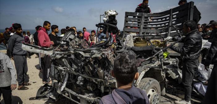 İsrail Ordusu, Gazze'de İnsani Yardım Bekleyenlere Saldırdı, Çok Sayıda Kişi Öldürüldü