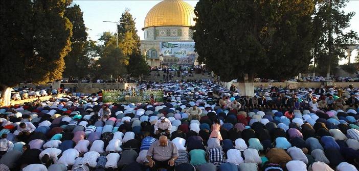 Cemaatle Namaz Terk Edilebilir mi?