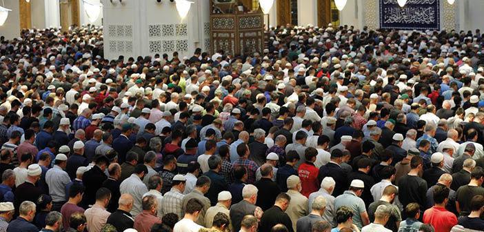 Cemaatle Namazın Fazileti Kıymeti ve Önemi