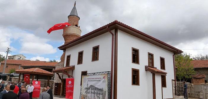 Çorum'da Onarılan 125 Yıllık Cami Yeniden İbadete Açıldı
