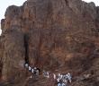 “Uhud Bizi Sever, Biz de Uhud’u”