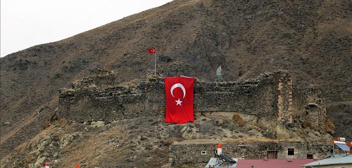 Erzurum’da Allahuekber Şehitleri Anıldı