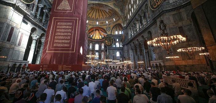 Kameti İşitenin Ne Söyleyeceği ile İlgili Hadis