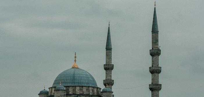 Âmânın İmamlığı ile İlgili Hadis