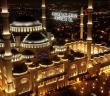 Türkiye'de Kadir Gecesi Dualarla İdrak Edildi
