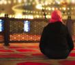 Kadının Kendi Evinde Sesli Kıraatle Namaz Kılması Caiz midir?
